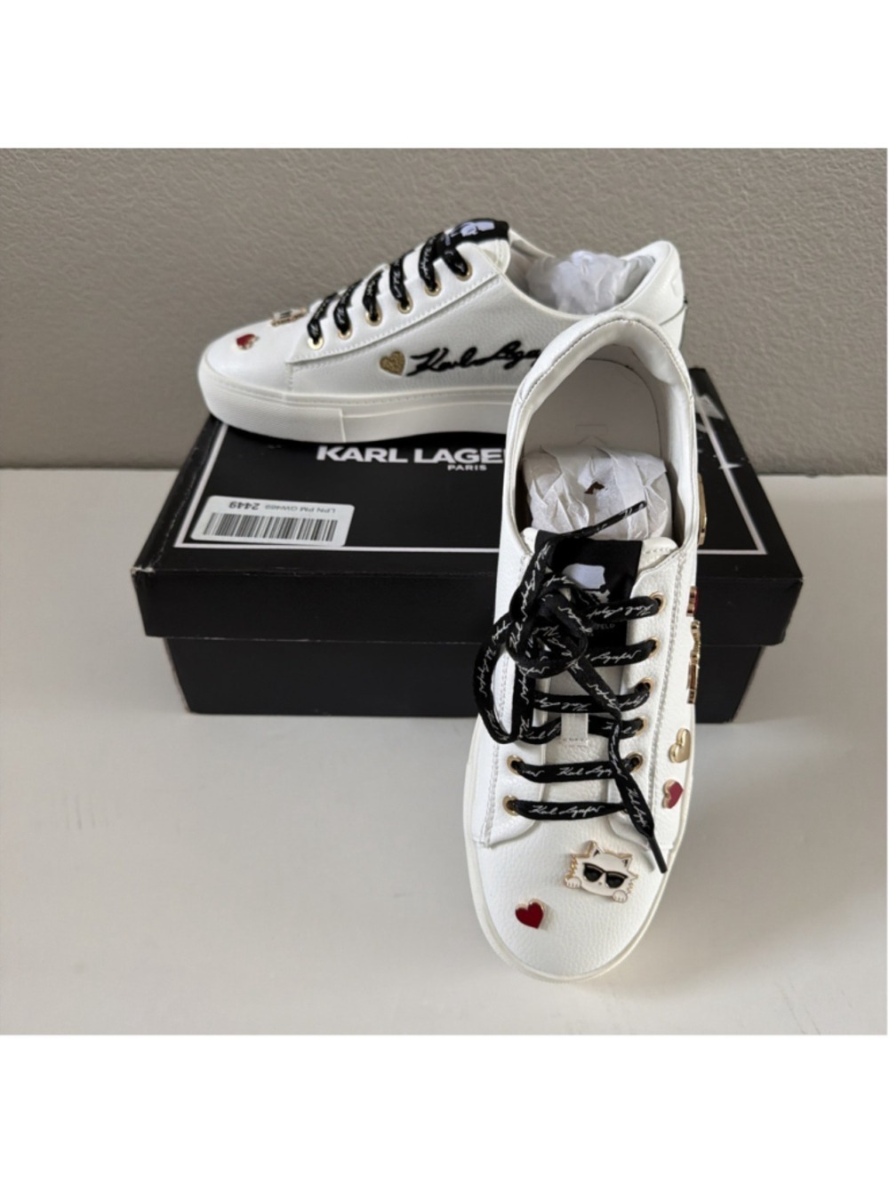 NEW Karl Lagerfeld Paris Women's Cate Pins Embellished Sneakers Size 9 Leather